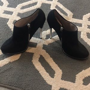 High heels ankle shoes